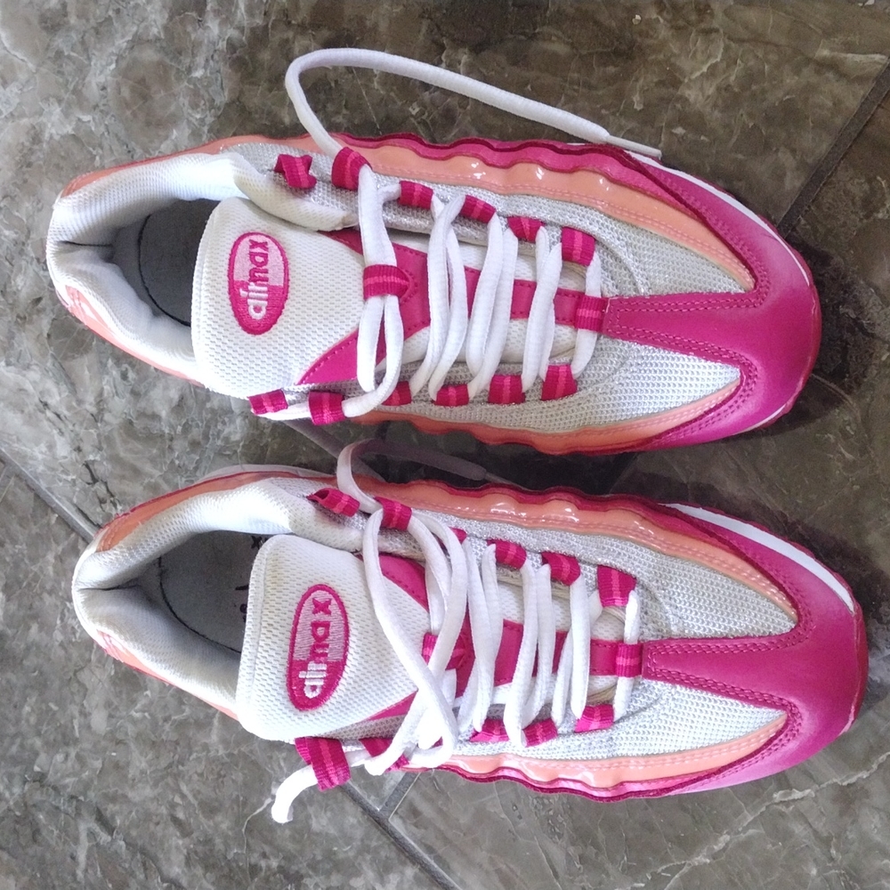 Used Air Max Nike's